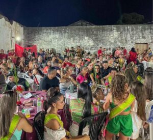 Leia mais sobre o artigo Noite da realeza apresentou nova corte da Vila Brasil