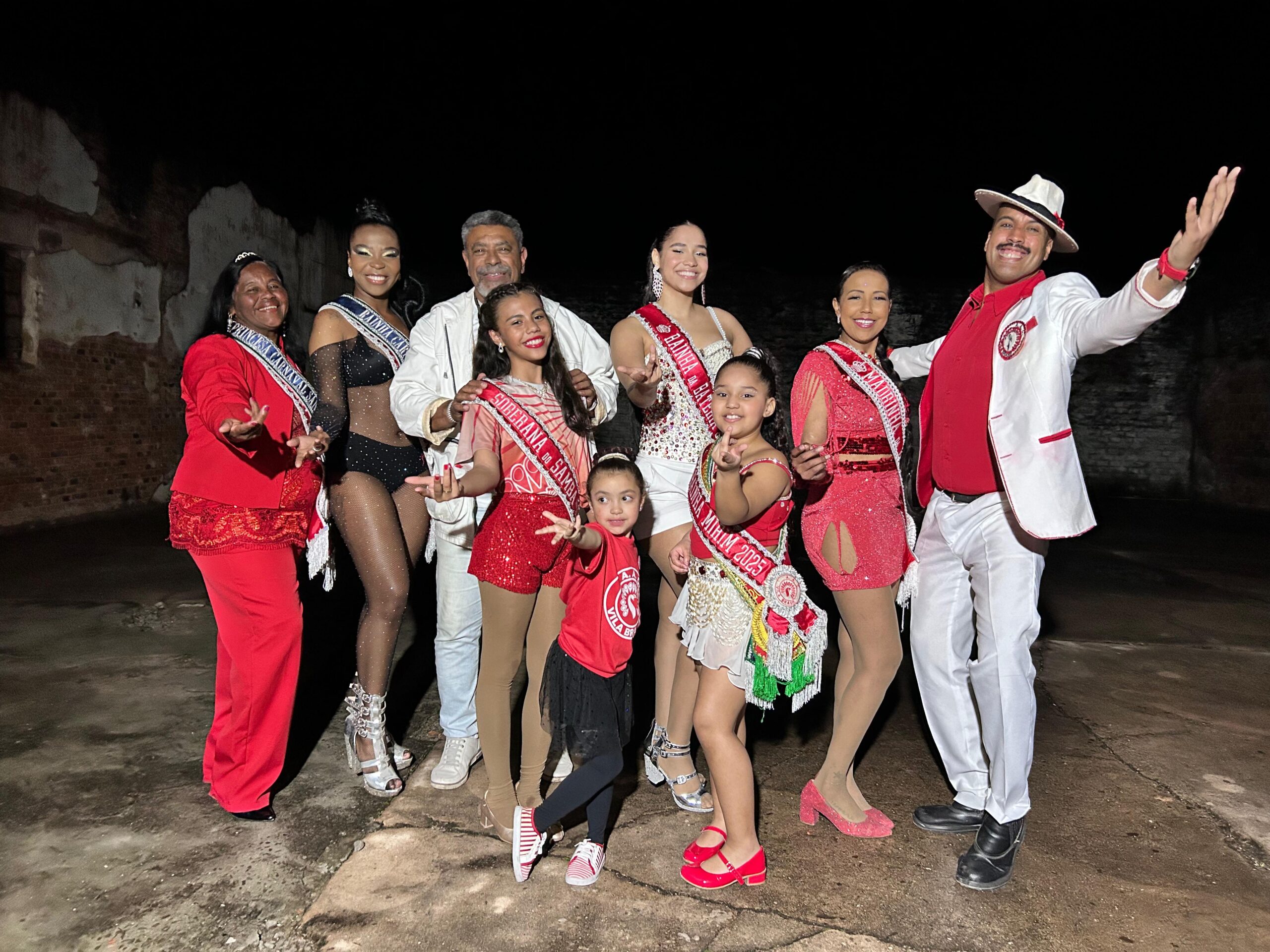 Você está visualizando atualmente 2ª Edição do Ensaio Show: mais uma noite de alegria e muito samba na Vila Brasil